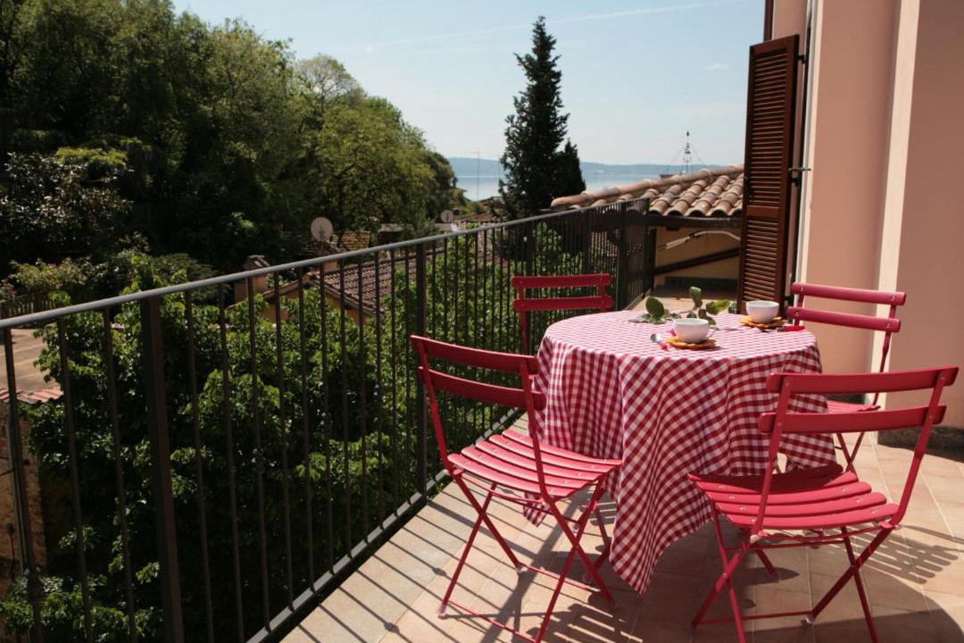 Photo of Patio Balcony in Lake Bracciano