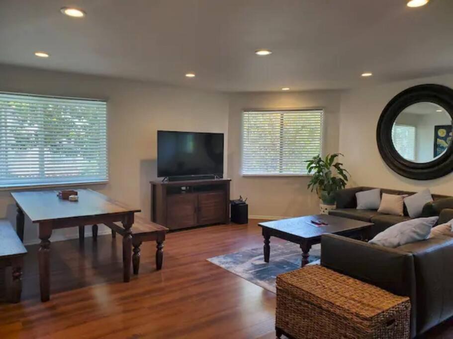 Photo of Livingroom in Mar Vista