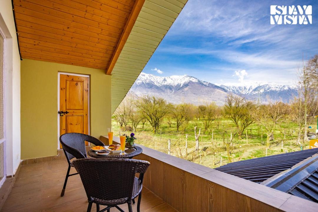 Photo of Patio Balcony in Gulmarg
