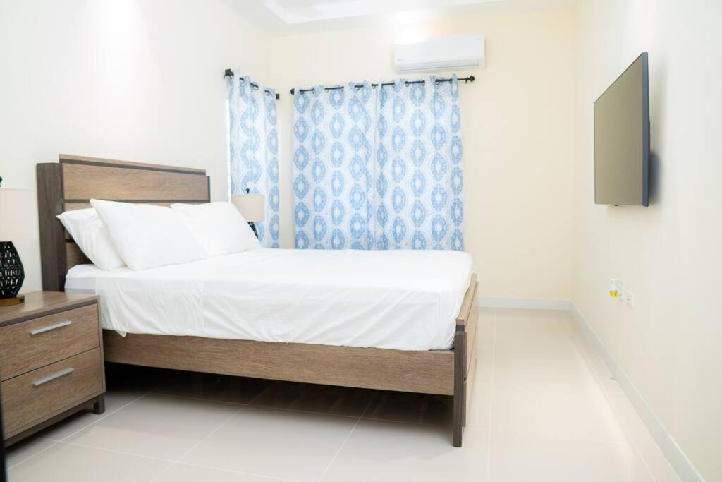 Photo of Bedroom in Ocho Rios