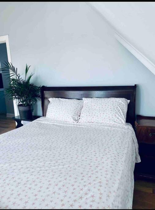 Photo of Bedroom in Milford
