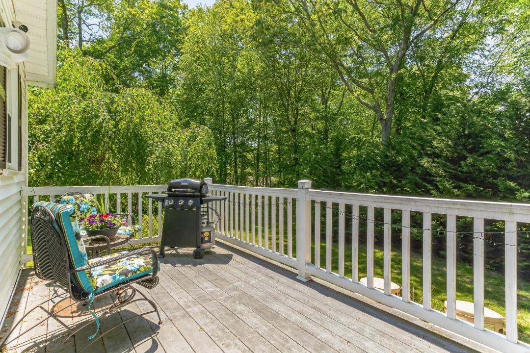 Photo of Patio Balcony in Old Mystic