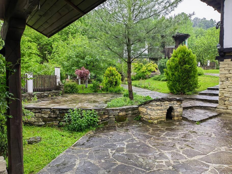 Photo of Patio Balcony in Apriltsi