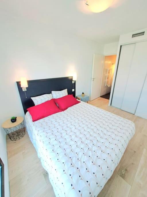 Photo of Bedroom in Vaise