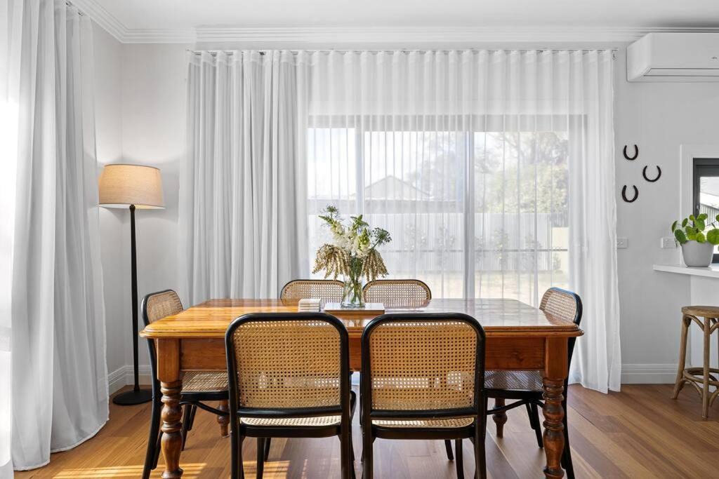 Photo of Livingroom in St. Kilda East