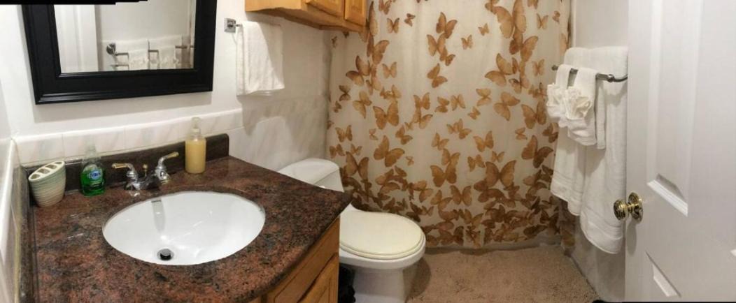 Photo of Bathroom in Outer Mission