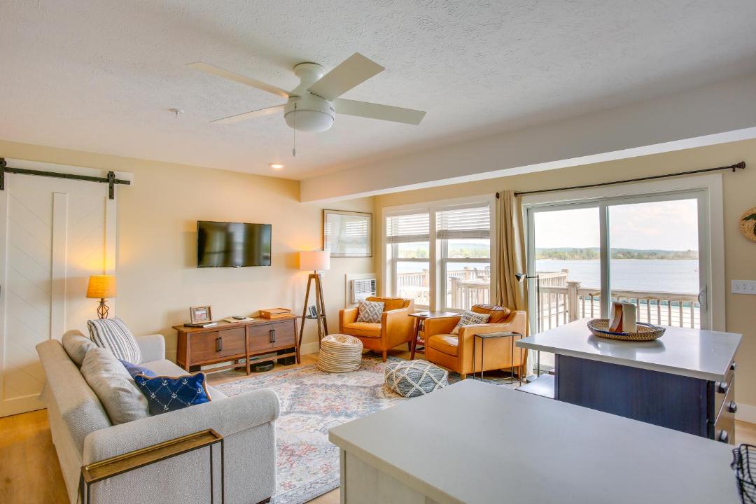 Photo of Livingroom in Onekama