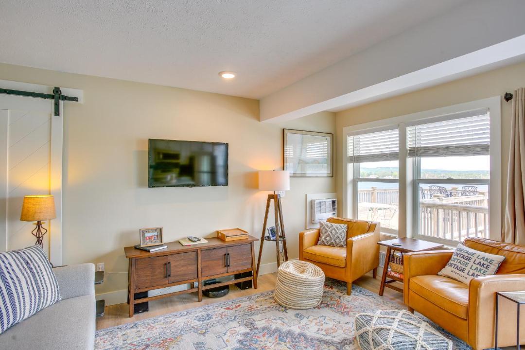 Photo of Livingroom in Onekama