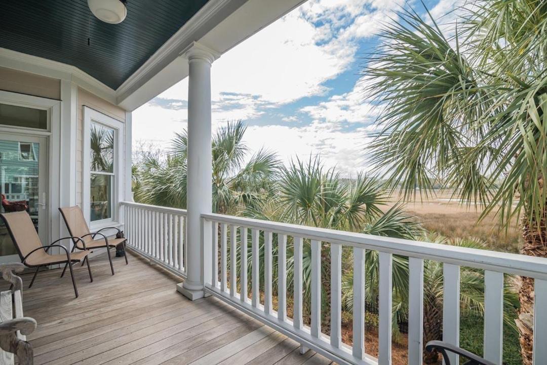 Photo of Patio Balcony in Litchfield by the Sea