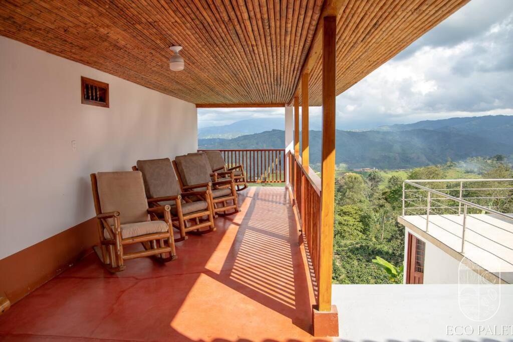 Photo of Patio Balcony in Marsella