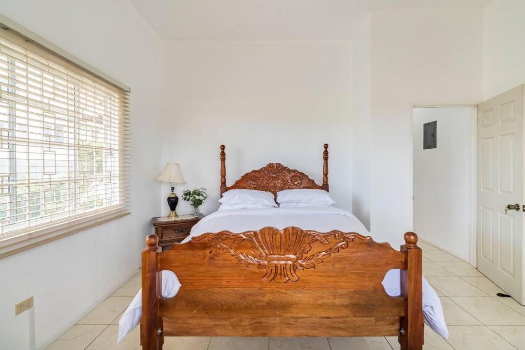 Photo of Bedroom in IronShore Estates