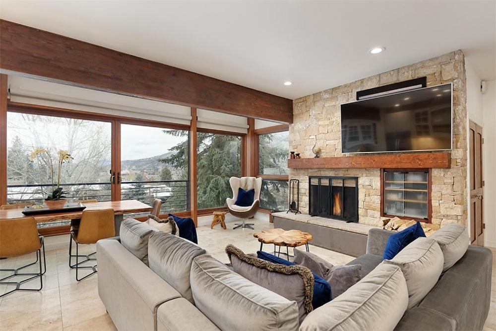 Photo of Livingroom in Aspen