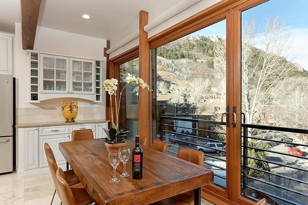Photo of Patio Balcony in Aspen
