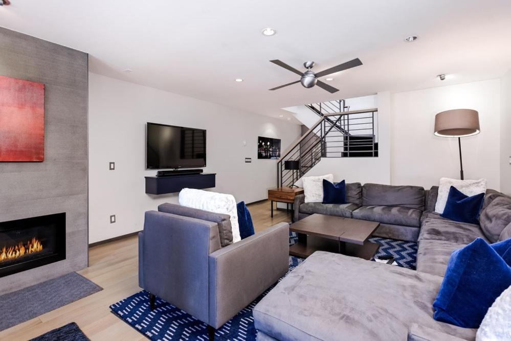 Photo of Livingroom in Aspen