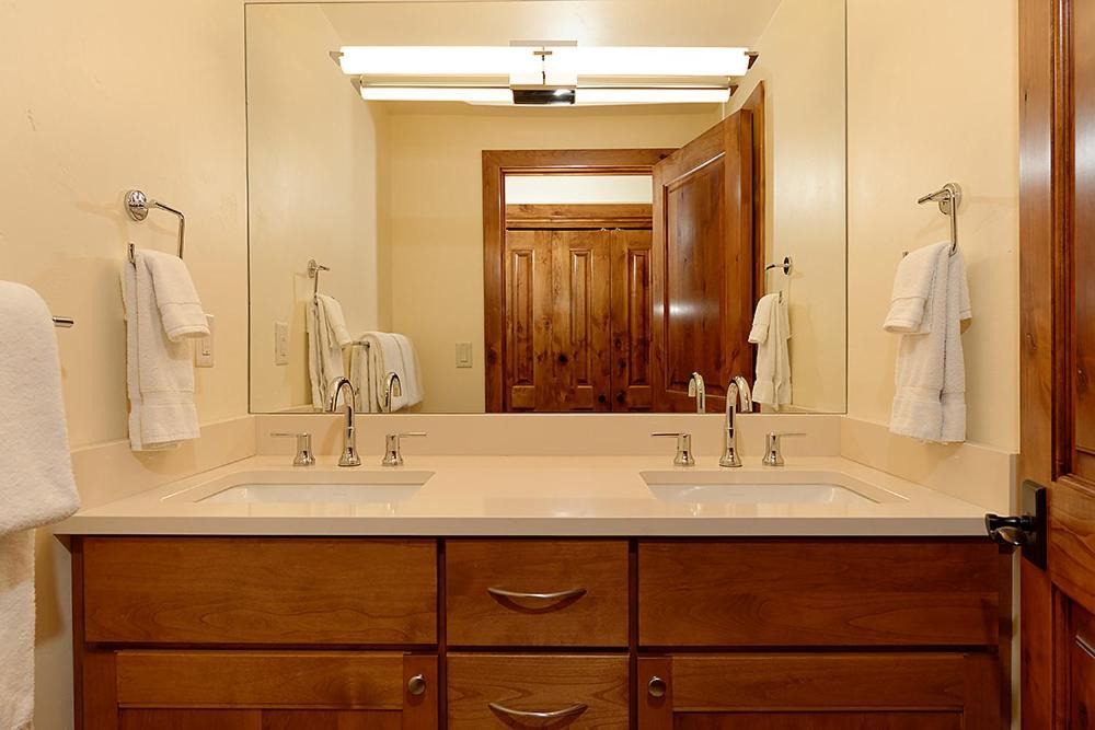 Photo of Bathroom in Aspen