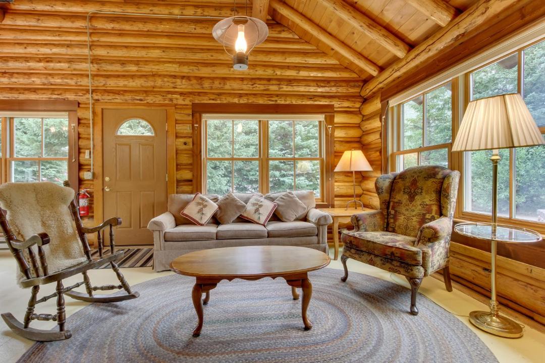 Photo of Livingroom in Silver Gate