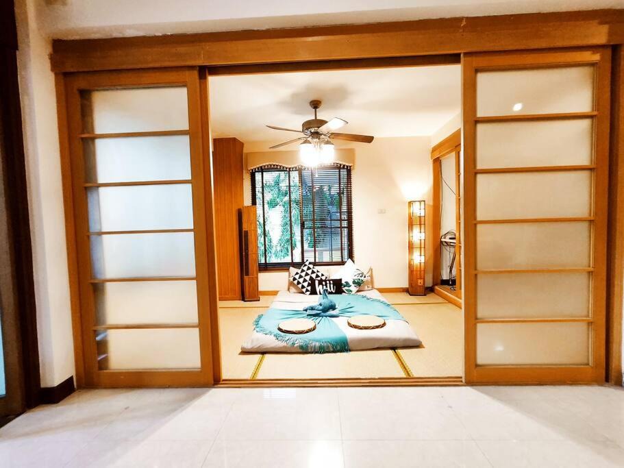 Photo of Bedroom in Wua Lai