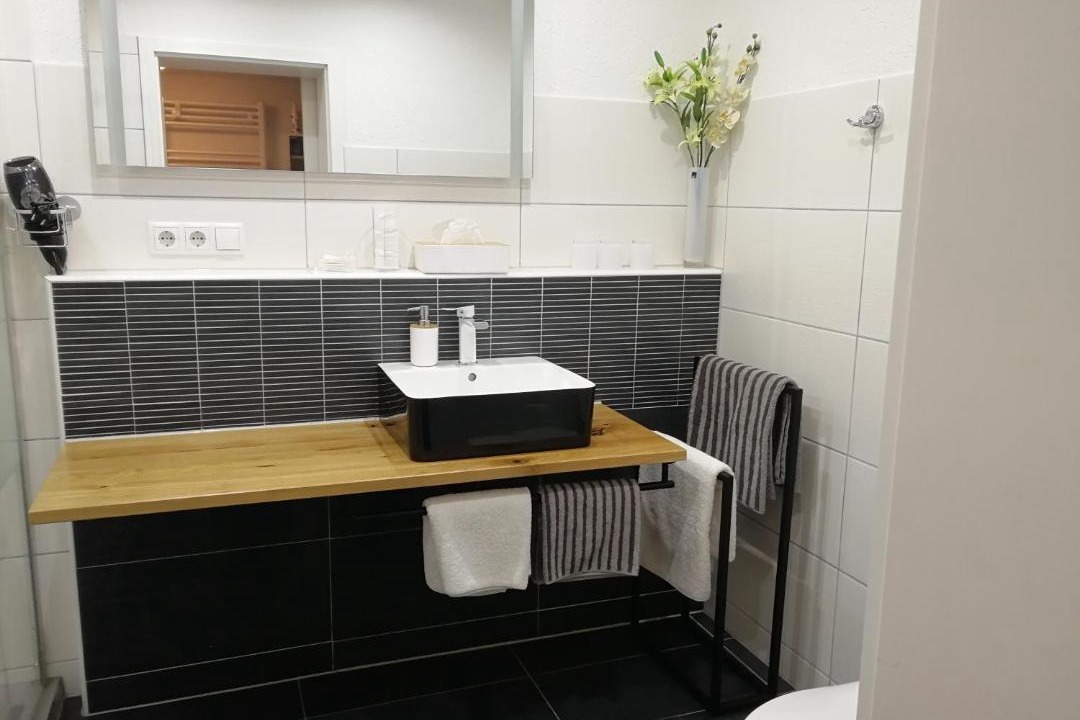 Photo of Bathroom in Rust