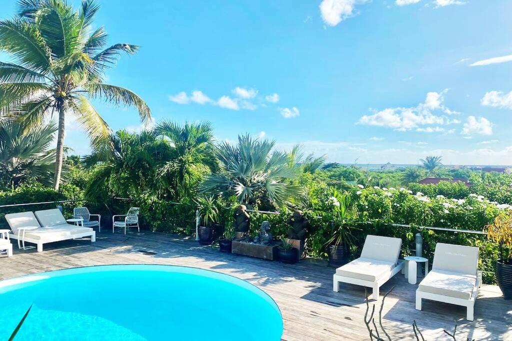 Photo of Outdoor in Orient Bay