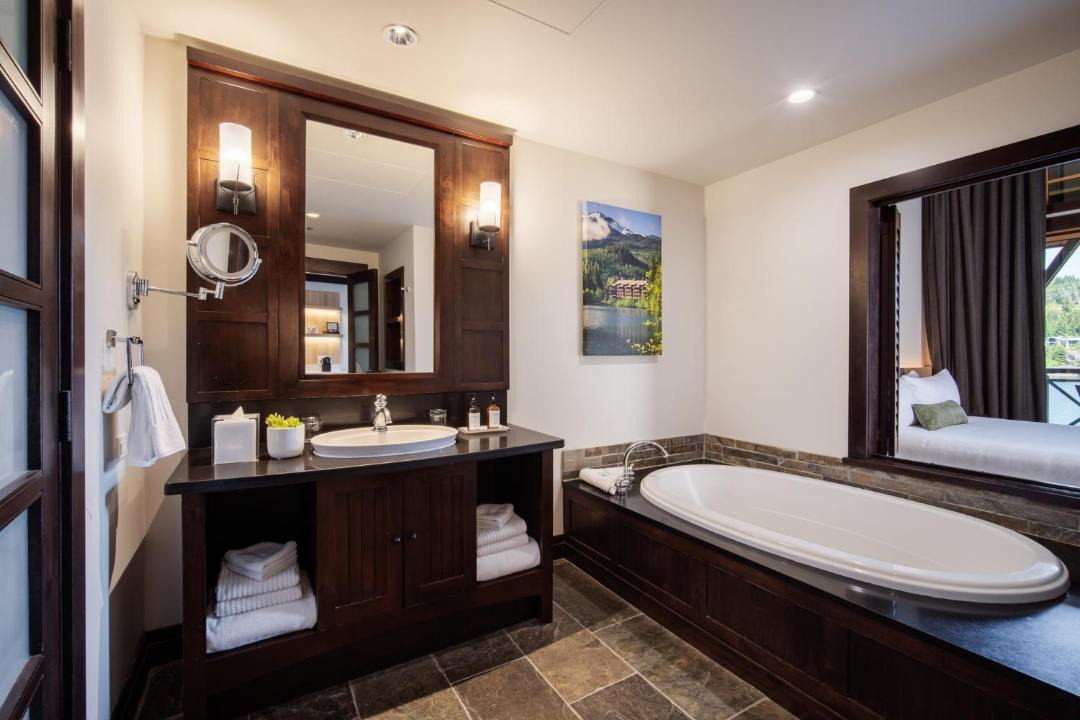 Photo of Bathroom in Whistler Creekside