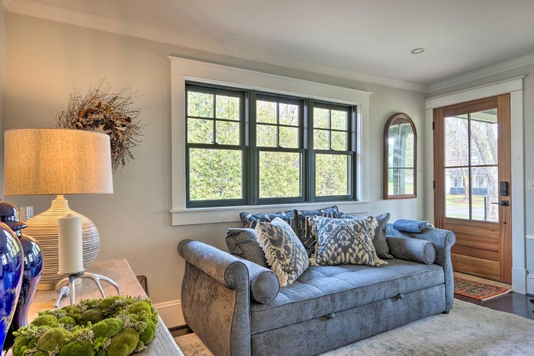 Photo of Livingroom in Derby Center