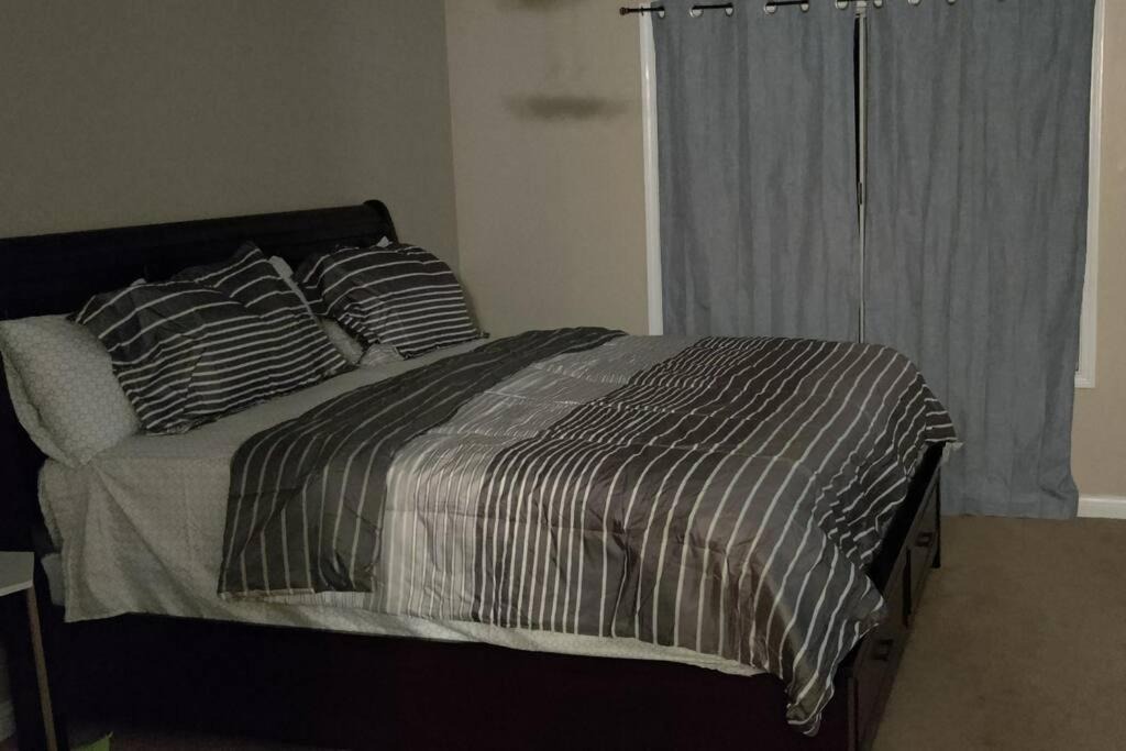 Photo of Bedroom in Matteson