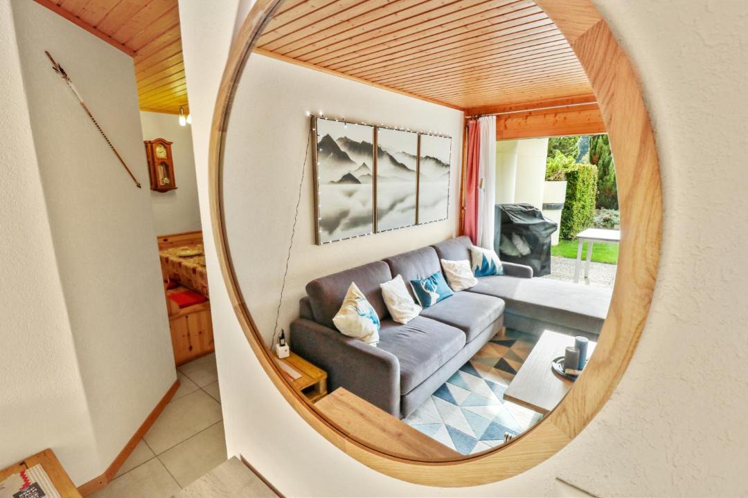 Photo of Livingroom in Lens