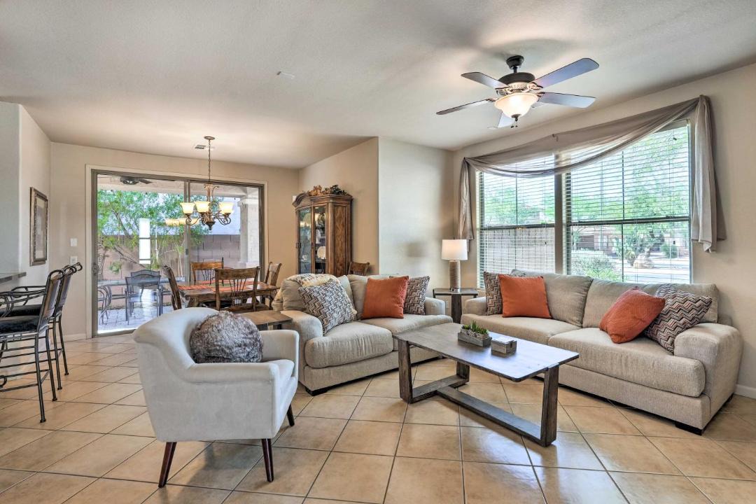 Photo of Livingroom in Palm Valley