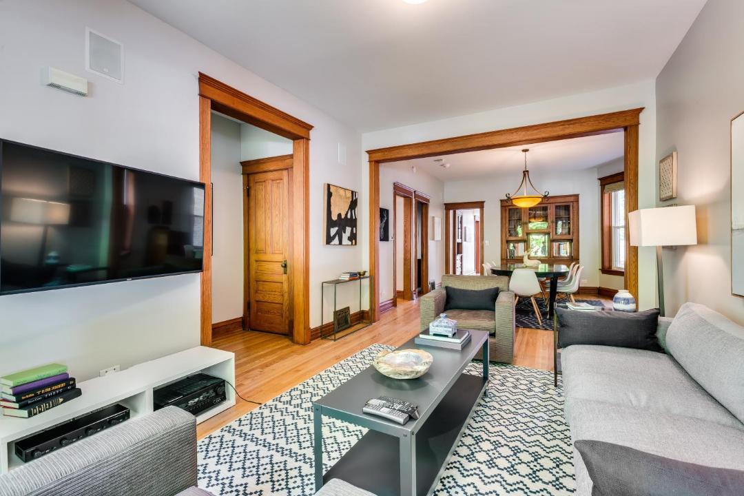 Photo of Livingroom in Logan Square