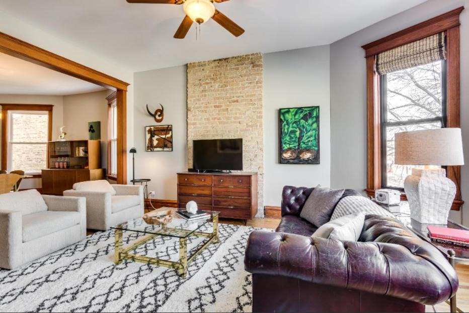 Photo of Livingroom in Logan Square