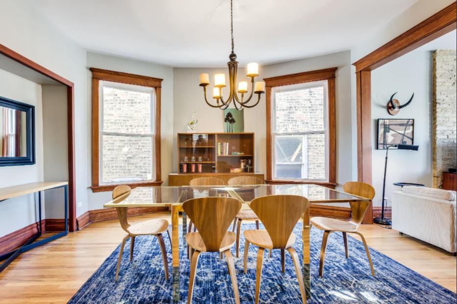 Photo of Livingroom in Logan Square