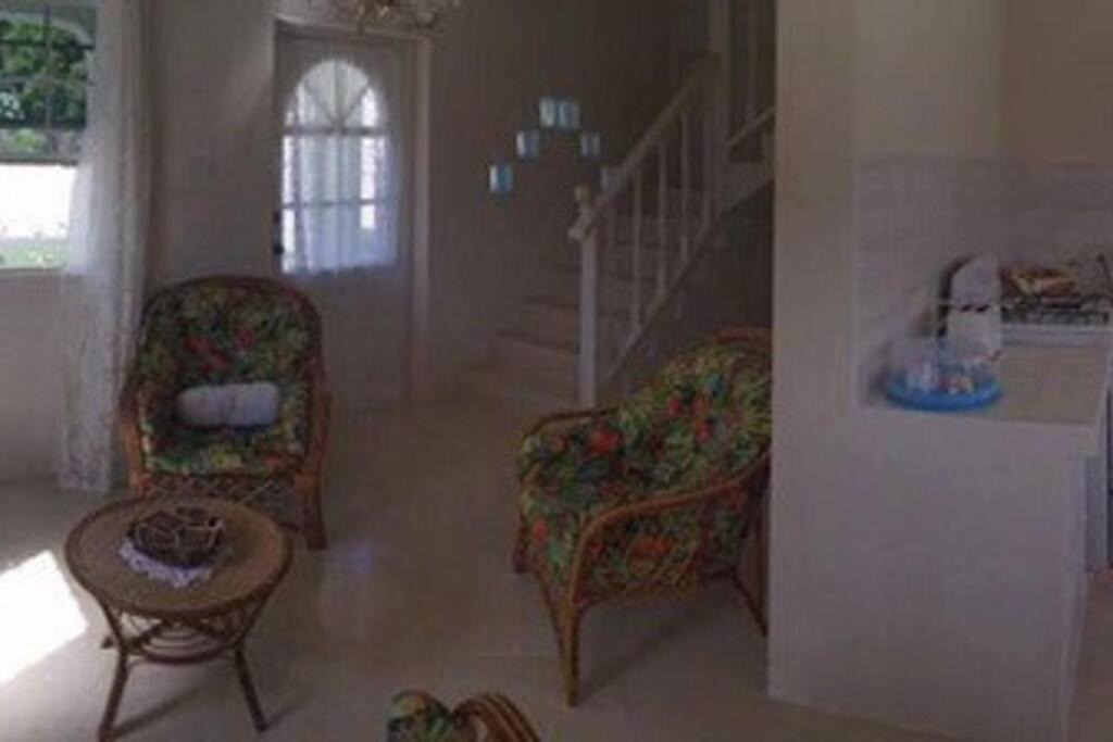 Photo of Livingroom in Husbands