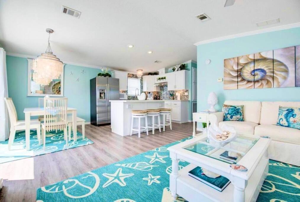 Photo of Livingroom in Cudjoe Key
