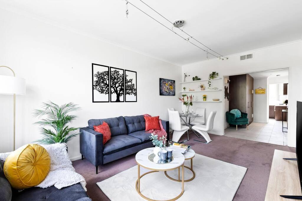 Photo of Livingroom in St. Kilda East