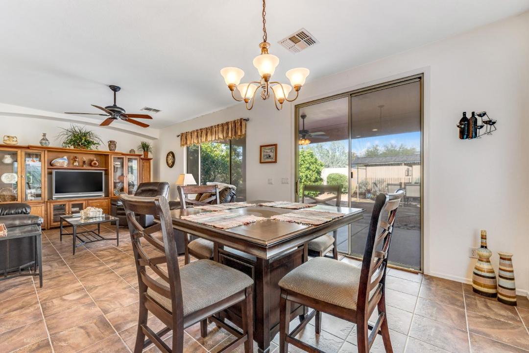 Photo of Livingroom in Gold Canyon