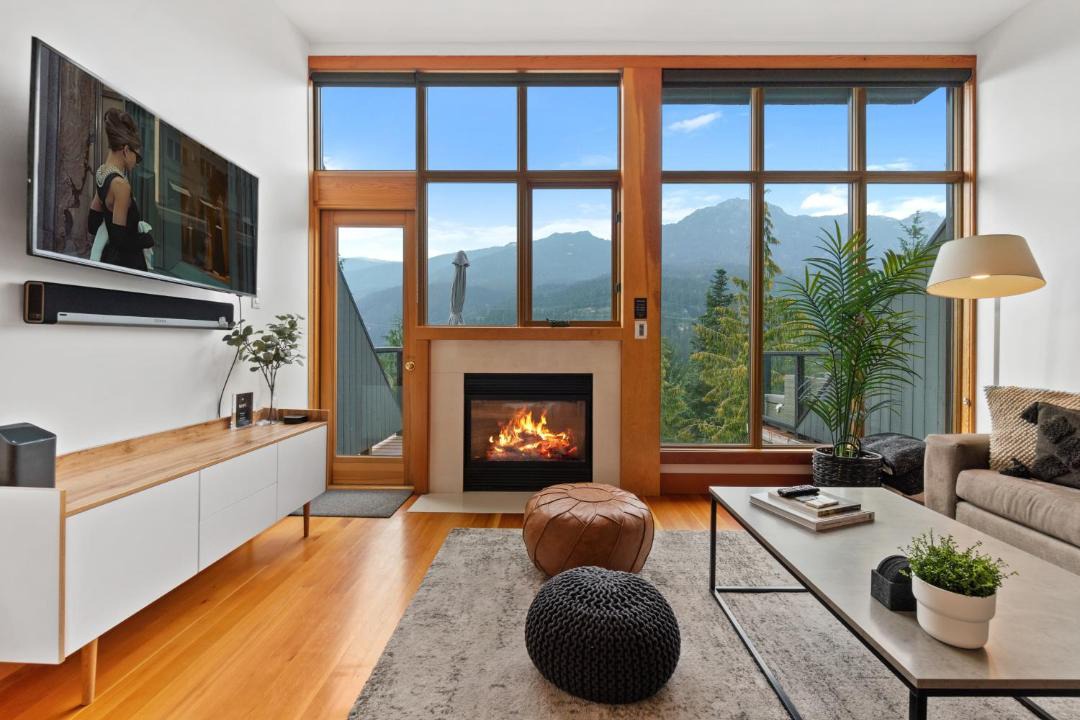 Photo of Livingroom in Whistler Creekside
