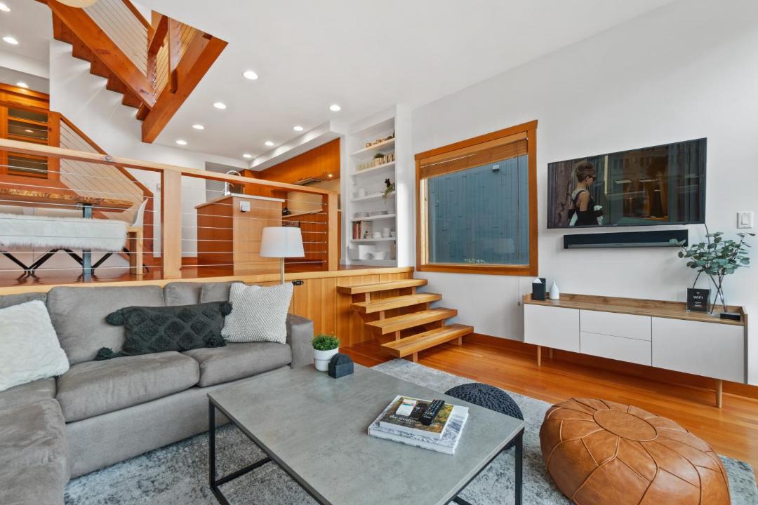 Photo of Livingroom in Whistler Creekside