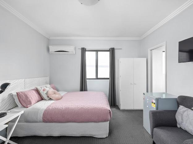 Photo of Bedroom in Mascot
