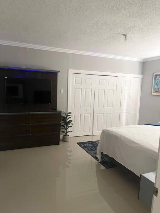 Photo of Bedroom in Molynes Gardens