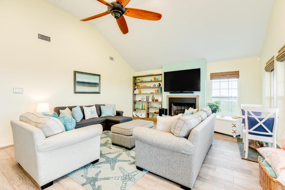 Photo of Livingroom in Indian Beach