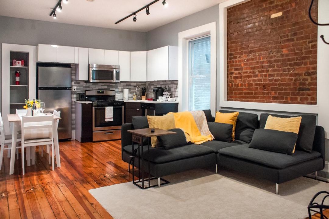 Photo of Livingroom in Mill River