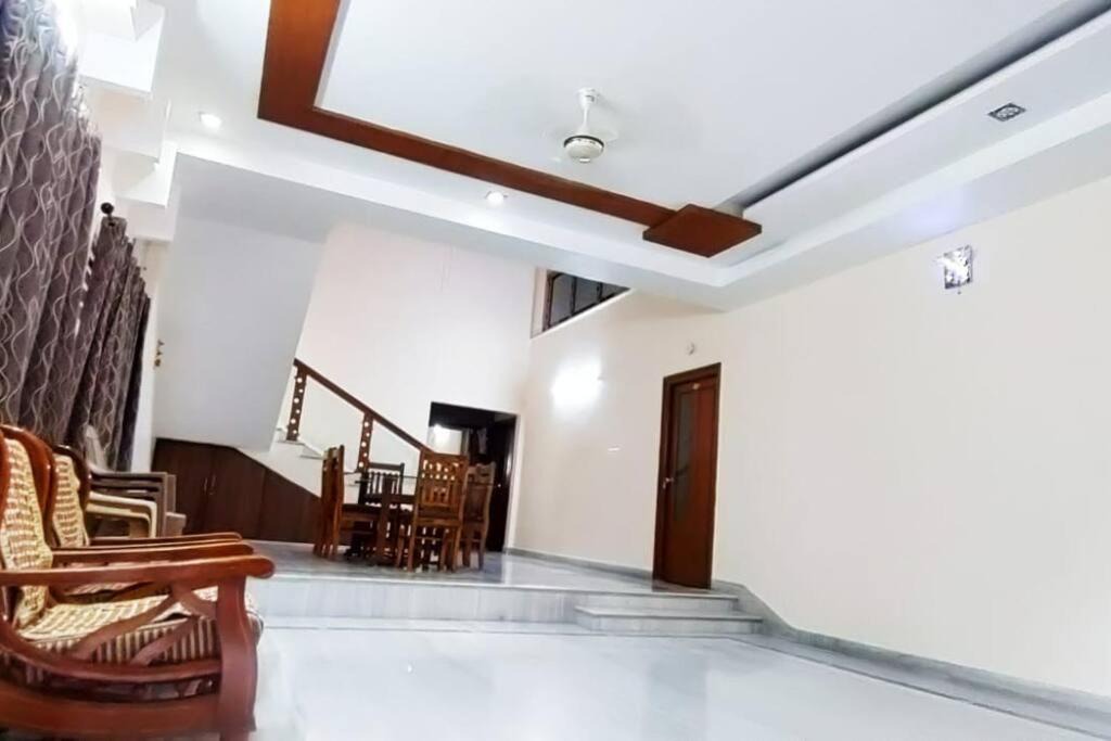 Photo of Livingroom in Kukatpalli