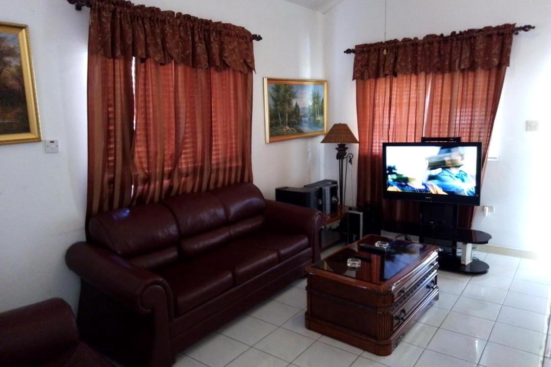Photo of Livingroom in Caribbean Estates