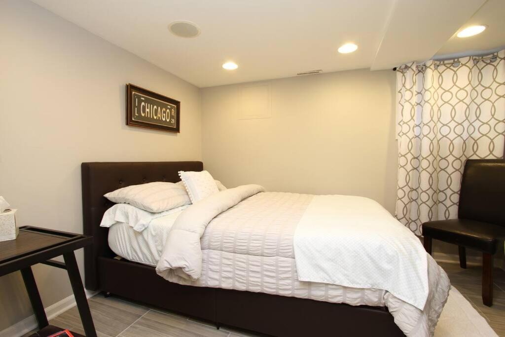 Photo of Bedroom in Jefferson Park