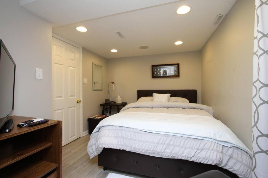 Photo of Bedroom in Jefferson Park