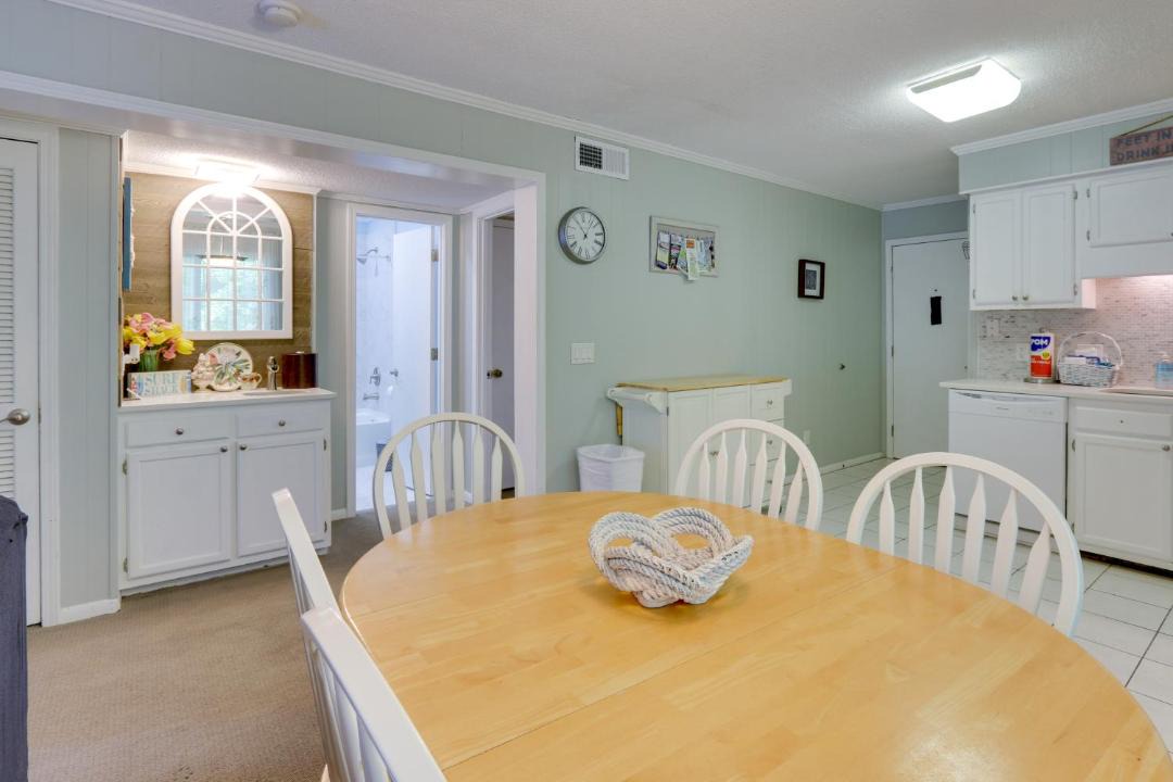 Photo of Kitchen in Folly Field