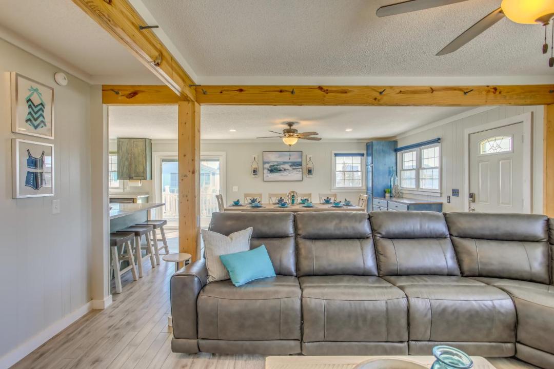 Photo of Livingroom in Cherry Grove Beach