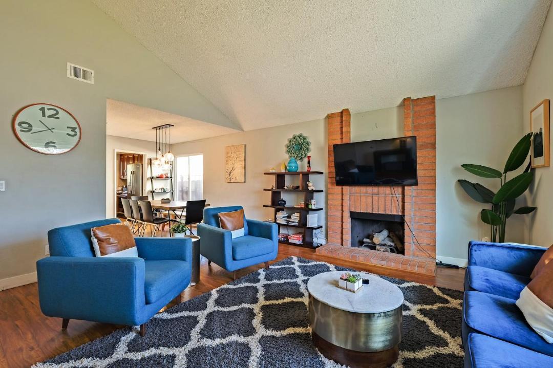 Photo of Livingroom in Ardenwood