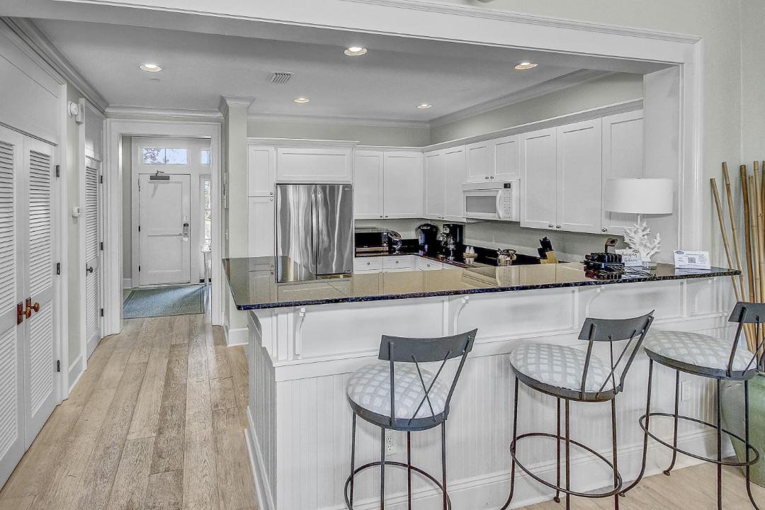Photo of Kitchen in Beach District
