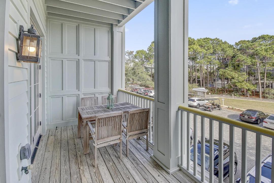Photo of Patio Balcony in Beach District
